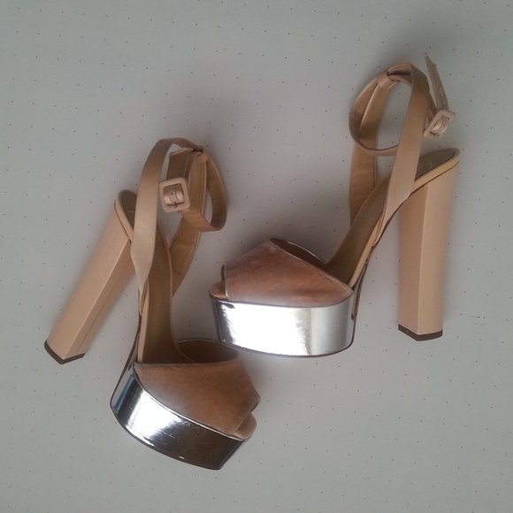 Betty Platform Velvet Sandal - Picture 1 of 8